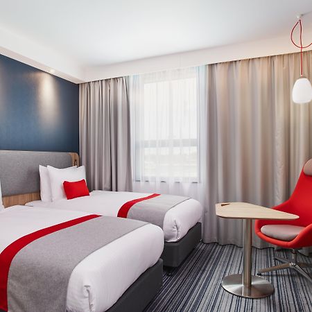 Holiday Inn Express London-Ealing, An Ihg Hotel Екстер'єр фото