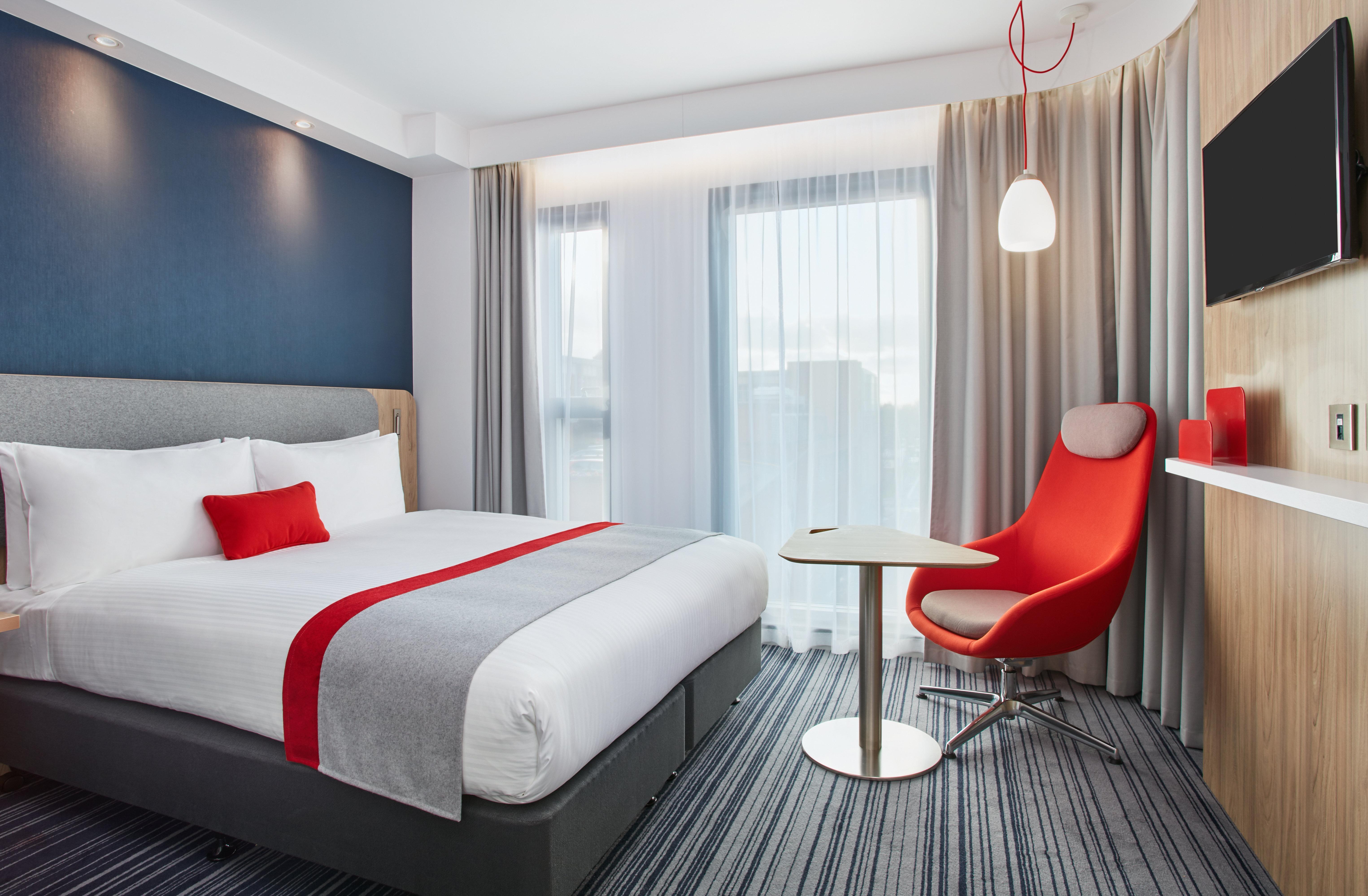 Holiday Inn Express London-Ealing, An Ihg Hotel Екстер'єр фото