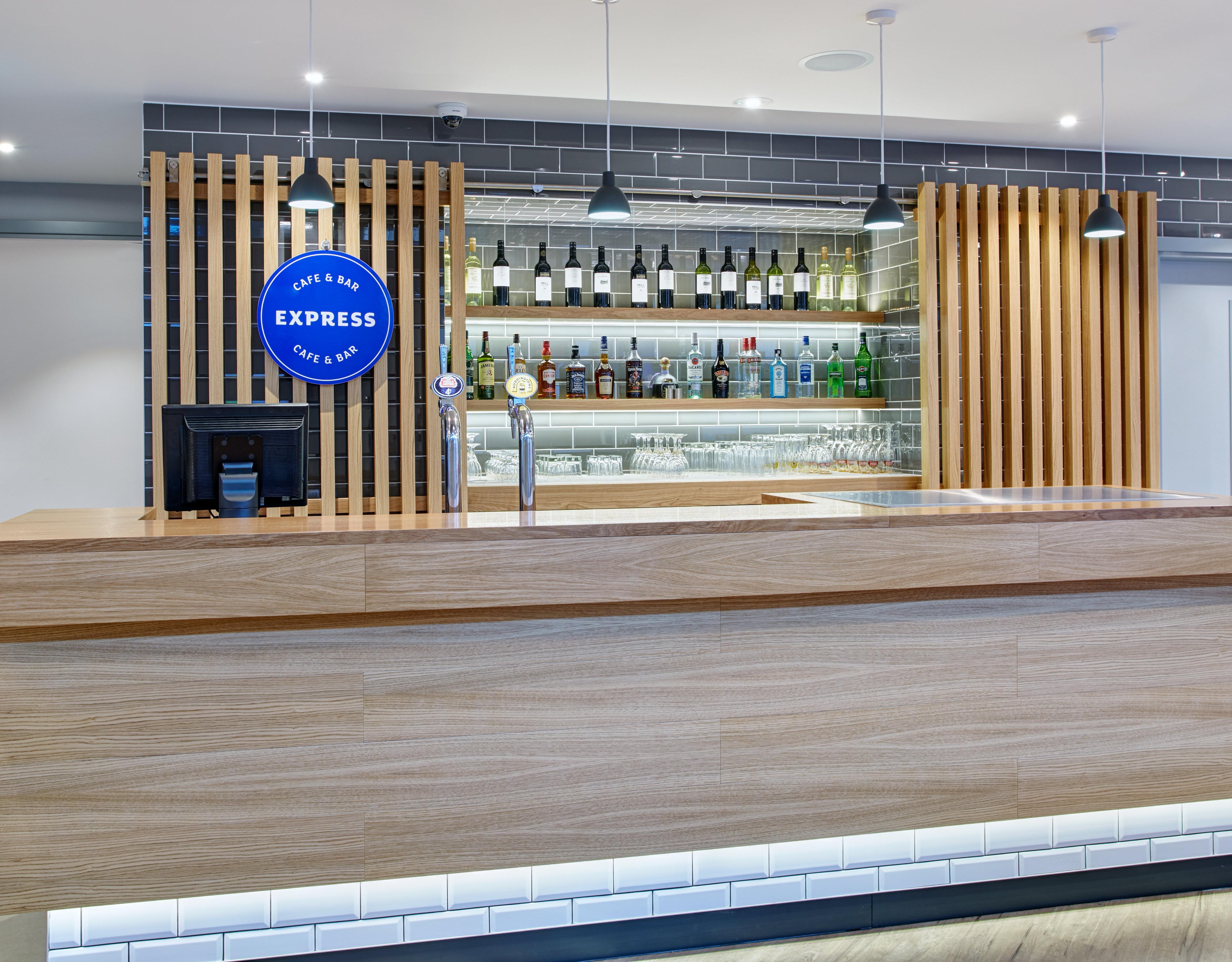 Holiday Inn Express London-Ealing, An Ihg Hotel Екстер'єр фото